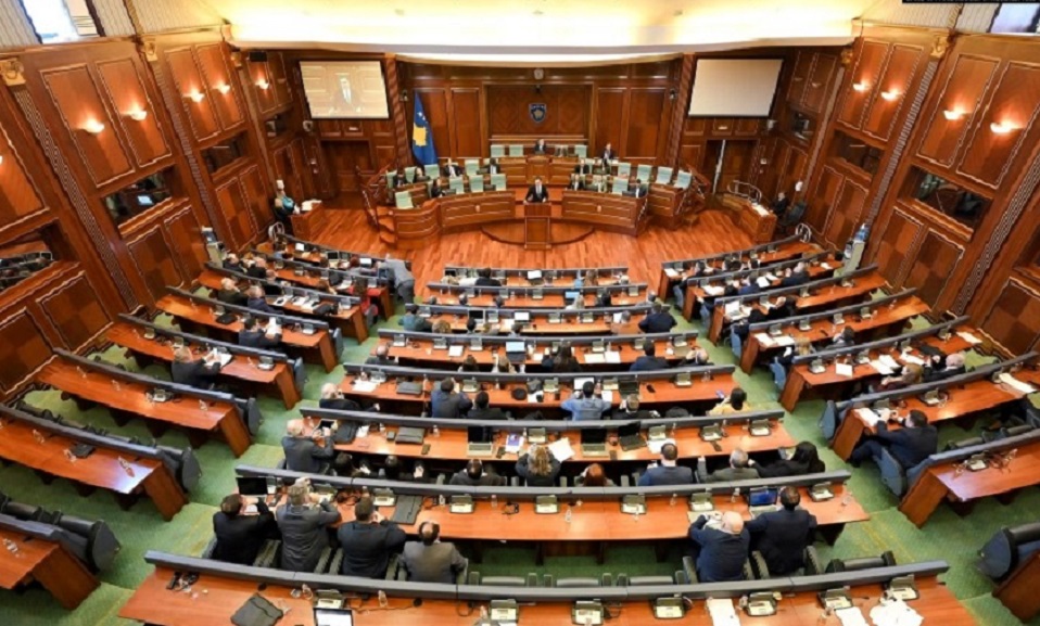 Kuvendi i Kosoves miraton Rezoluten, denon sulmin terrorist ne veri